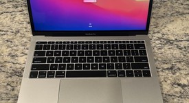 Good
													MacBook Pro 2017 (No Touch Bar) - 13" - I5, Silver, 128 GB, 8 GB, photo 1 of 7