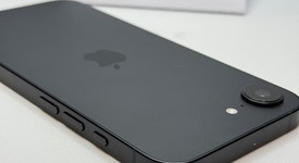 Good
													Apple iPhone 16e - Unlocked, Black, 128 GB, A3212, photo 4 of 7