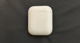 Used
													Apple AirPods 2nd Gen - Lightning Case, photo 1 of 12