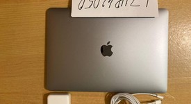 Good
													MacBook Air 2020 - 13" - Apple M1, Gray, 1 TB, 16 GB, photo 2 of 8