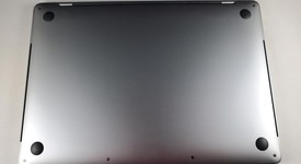 Good
													MacBook Pro 2016 (With Touch Bar) - 13" - Gray, 256 GB, 16 GB, photo 4 of 11