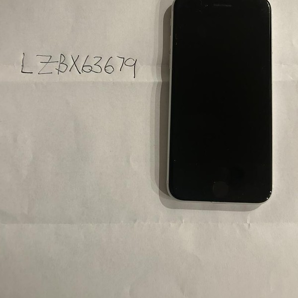 Apple iPhone SE 2nd Gen 2020 - Unlocked, 64 GB, White, A2275