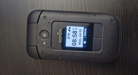 Mint
													Sonim Flip Phone, photo 4 of 6