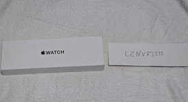 New
													Apple Watch SE 3rd Gen 40mm - Starlight, A3324 - GPS, photo 1 of 3