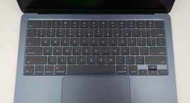 Good
													MacBook Air 2025 (M4) - 13" - Apple M4, Midnight, 256 GB, 16 GB, photo 3 of 9