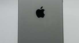 Good
													Apple iPhone SE 2nd Gen 2020 - Unlocked, White, 256 GB, A2275, photo 4 of 8