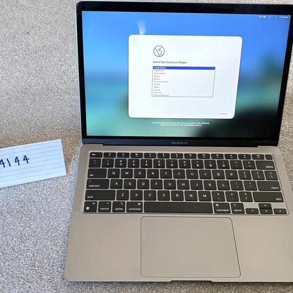 MacBook Air 2020 - 13 inch - Apple M1, Silver, 256 GB, 8 GB