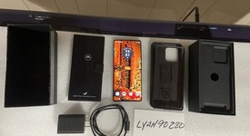 Mint
													Motorola Edge Plus (2023) - Unlocked, Black, 512 GB, 8 GB, photo 1 of 6