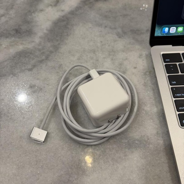MacBook Air 2025 (M4) - 13 inch - 512 GB, Silver, 16 GB, Apple M4
