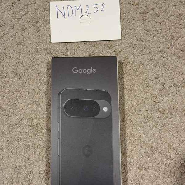 Google Pixel 10 - T-Mobile, 128 GB, Obsidian, GLBW0