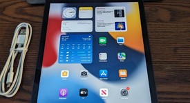 Good
													Apple iPad 7th Gen - Wi-Fi, Gray, 32 GB, A2197, photo 1 of 2