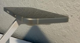 Mint
													Apple iPhone SE 3rd Gen 2022 - Unlocked, Starlight, 128 GB, A2595, photo 3 of 6