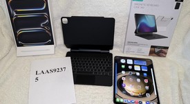 Good
													Apple iPad Pro 13" (M4) 2024 - Unlocked, Black, 1 TB, 16 GB, A2926, Standard Glass, photo 2 of 14