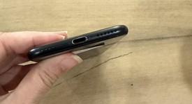 Good
													Apple iPhone SE 3rd Gen 2022 - Unlocked, Midnight, 128 GB, A2595, photo 4 of 6