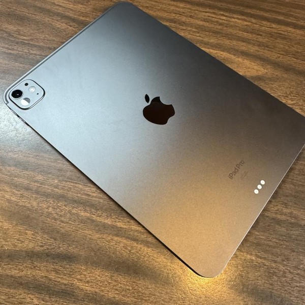 Apple iPad Pro 11 inch (M4) 2024 - Wi-Fi, 256 GB, Black, 8 GB, A2836, Standard Glass