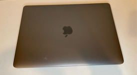 Good
													MacBook Pro 2020 - 13" - I5, Gray, 512 GB, 16 GB, photo 4 of 6