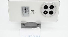 Mint
													OnePlus 13 - Unlocked, Arctic Dawn, 512 GB, 16 GB, photo 2 of 7
