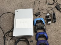 PlayStation 5 Standard Edition (2020)