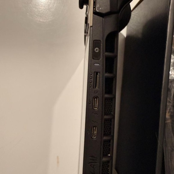 MSI Claw 8 AI Plus - 1 TB, Black, 32 GB, Intel Core Ultra 7