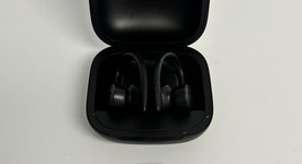 Used
													Beats Powerbeats Pro - Black, photo 2 of 4