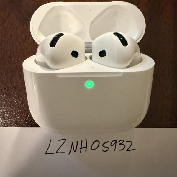 Apple AirPods 4th Gen - Active Noise Cancellation