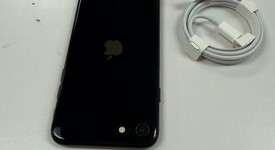 Mint
													Apple iPhone SE 3rd Gen 2022 - Unlocked, Midnight, 64 GB, A2595, photo 5 of 7