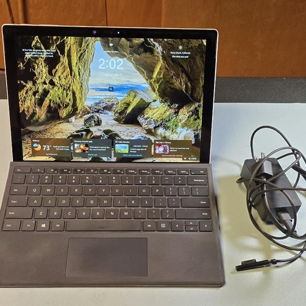 Microsoft Surface Pro 6 - Wi-Fi, 128 GB, Silver, 8 GB