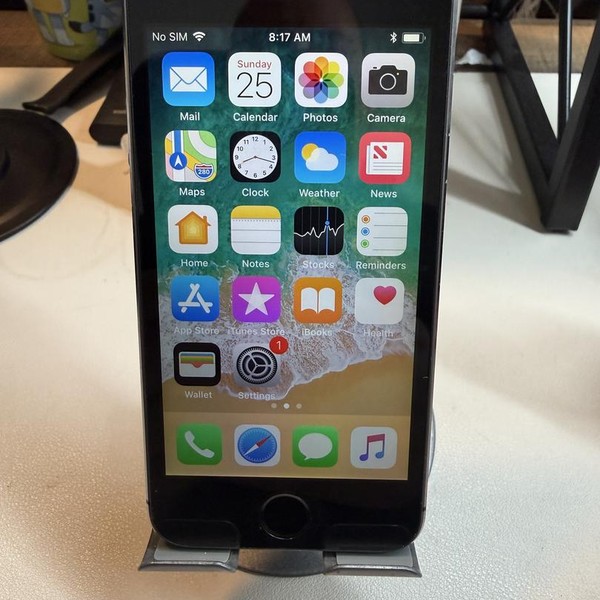 Apple iPhone 5S - Unlocked, Gray, 16 GB, A1453