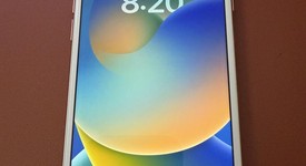 Good
													Apple iPhone 8 - Unlocked Non-US, Gold, 64 GB, A1906, photo 3 of 8