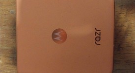 Mint
													Motorola Razr (2024) - Cricket, Orange, 256 GB, 8 GB, photo 4 of 7