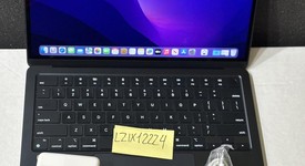 Good
													MacBook Air 2022 - 13" - Apple M2, Midnight, 512 GB, 8 GB, photo 1 of 10