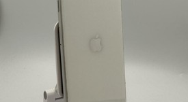 Good
													Apple iPhone SE 2nd Gen 2020 - Unlocked, White, 64 GB, A2275, photo 3 of 6