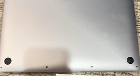 Good
													MacBook Pro 2017 (No Touch Bar) - 13" - I5, Gray, 256 GB, 8 GB, photo 4 of 5