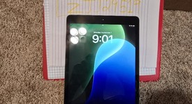 Good
													Apple iPad 7th Gen - Unlocked, Gray, 32 GB, A2200, photo 6 of 6