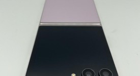 Mint
													Samsung Galaxy Z Flip5 - Unlocked Non-US, Lavender, 512 GB, 8 GB, SM-F731B, photo 5 of 8