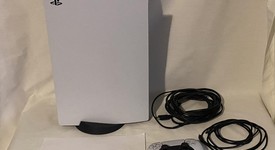 Mint
													PlayStation 5 Standard Edition (2020) - White, 825 GB, Standard Edition, photo 1 of 6