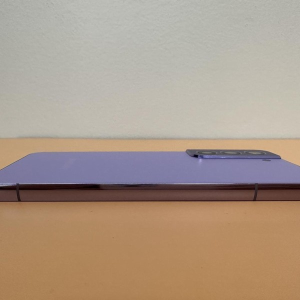 Samsung Galaxy S22 - Unlocked, 256 GB, Purple, 8 GB, SM-S901U1