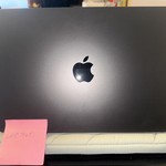 Good MacBook Pro 2025 - 14 inch - 512 GB, Space Black, 16 GB, Apple M5