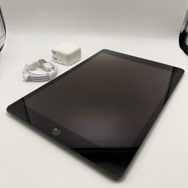 Apple iPad (9th Gen) - Wi-Fi, 64 GB, Gray, A2602