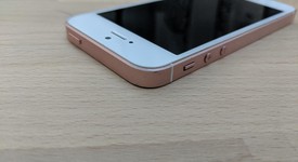 Good
													Apple iPhone SE 1st Gen 2016 - Unlocked, Rose Gold, 32 GB, A1662, photo 3 of 6
