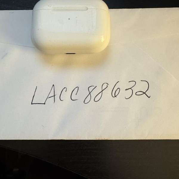 Apple AirPods Pro 2 - Lightning