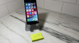 Fair
													Apple iPhone SE 1st Gen 2016 - Unlocked, Grey, 128 GB, A1662, photo 3 of 7