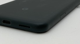 Fair
													Google Pixel 5a 5G - Unlocked, Black, 128 GB, 6 GB, photo 5 of 8