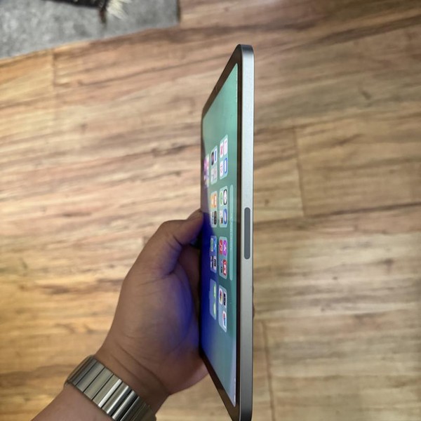 Apple iPad Mini (7th Gen) - Wi-Fi, 128 GB, Gray, A2993
