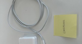Good
													MacBook Pro 2020 - 13" - Apple M1, Silver, 1 TB, 16 GB, photo 2 of 11