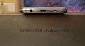 Mint
													Samsung Galaxy S10e - Unlocked, Black, 128 GB, 6 GB, SM-G970U1, photo 5 of 8