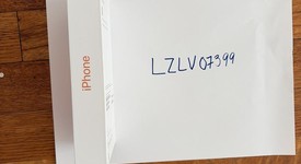 New
													Apple iPhone 17 Pro - Unlocked, Cosmic Orange, 256 GB, A3256, photo 2 of 3