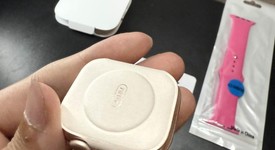 Good
													Apple Watch Series 10 42mm - Rose Gold, A2997 - GPS, Aluminum, photo 1 of 3