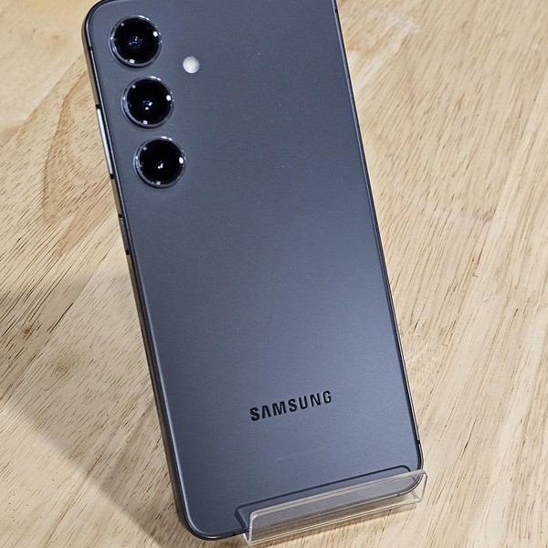 Samsung Galaxy S24 - Unlocked, 256 GB, Black, 8 GB, SM-S921U1