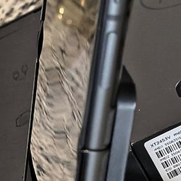 Motorola Razr (2024) - Unlocked, 256 GB, Gray, 8 GB